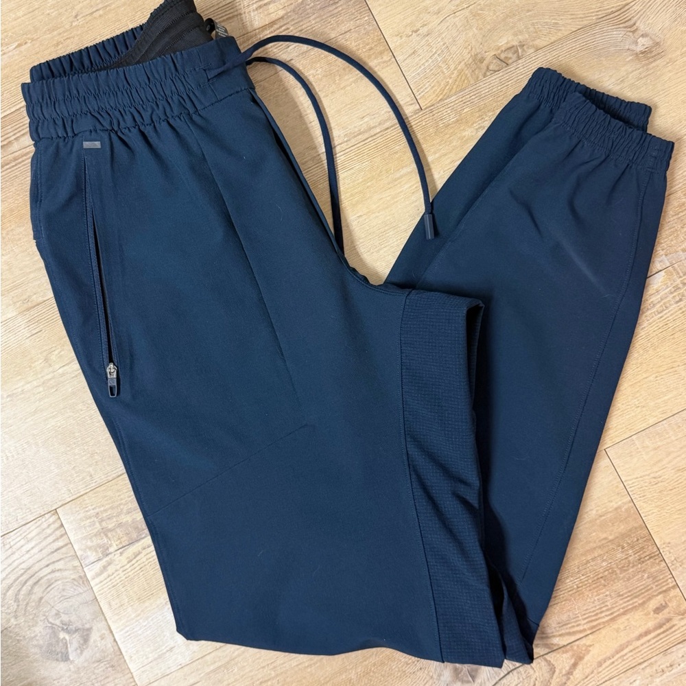 Lululemon License to Train Joggers
